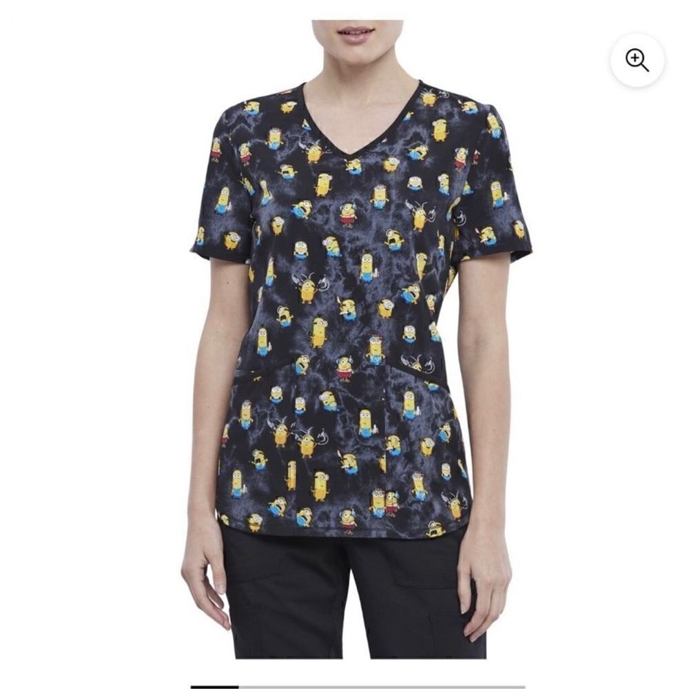 Plus size Minions Rise of the Gru scrub top
Size 3X